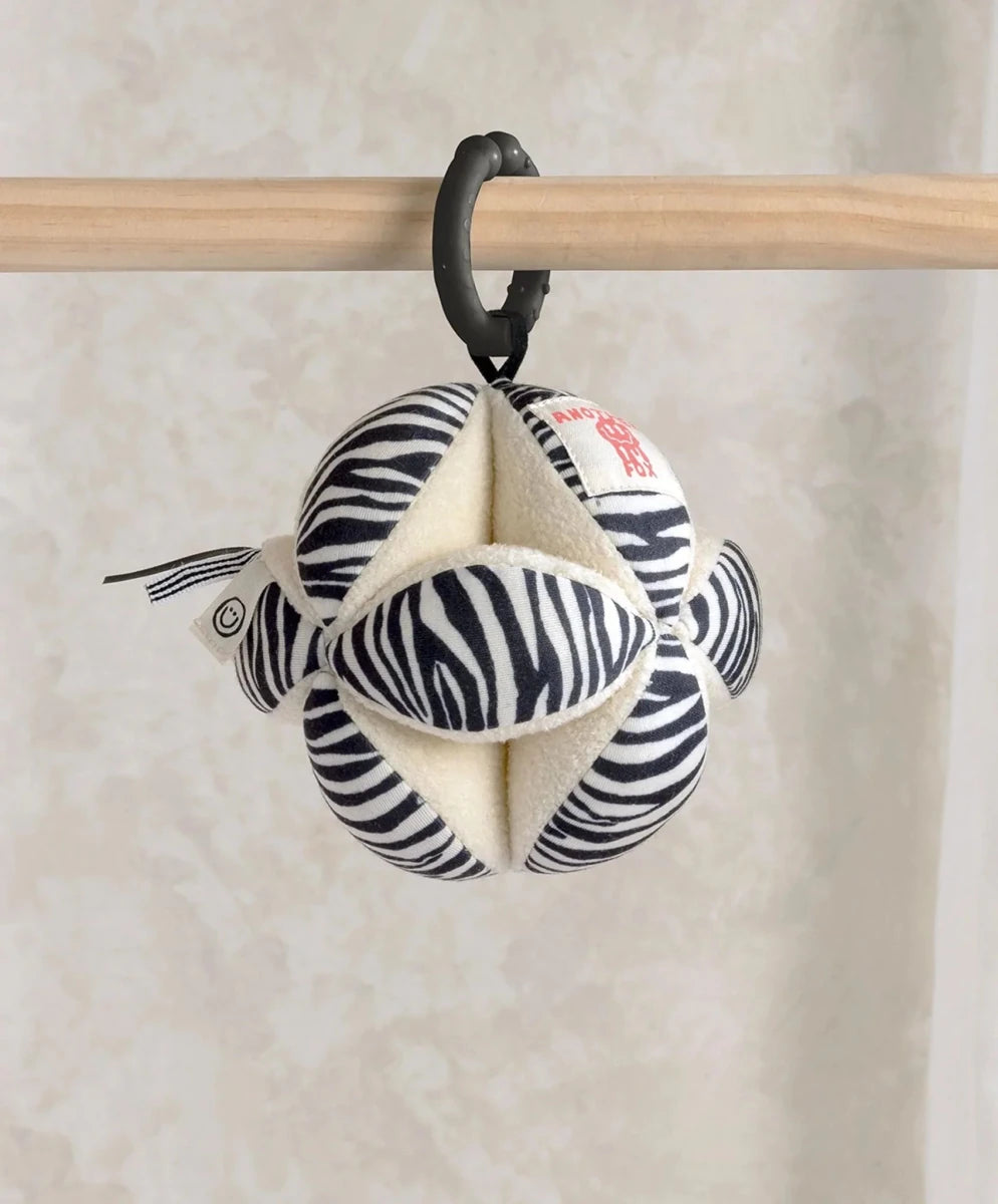 mamas-papas-x-another-fox-clutch-ball-toy-ball-mamas-papas-mamas-papas-lb-6185764 Mamas Papas x Another Fox Clutch Ball Toy