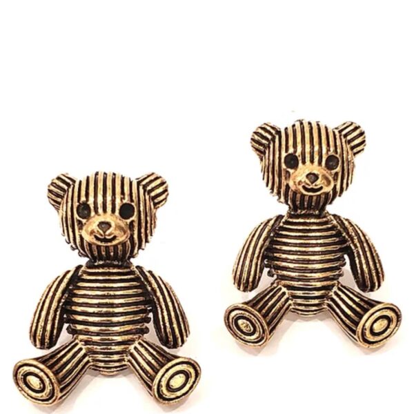 Ribbed Teddy Earrings